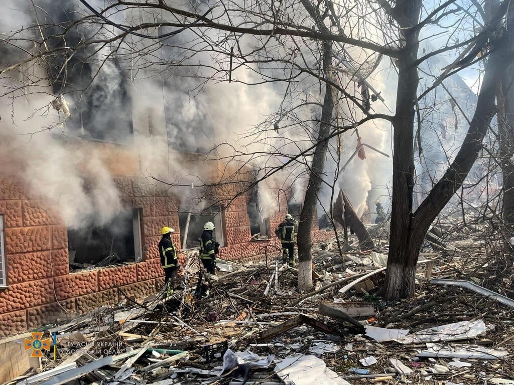 Destruction in Kramatorsk (Photo: Reuters ) Destruction in Kramatorsk