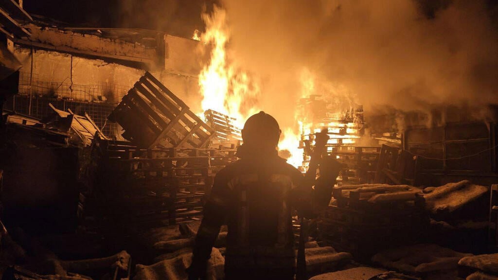 Aftermath of Russian bombing in Luhansk (Photo: EPA) Aftermath of Russian bombing in Luhansk