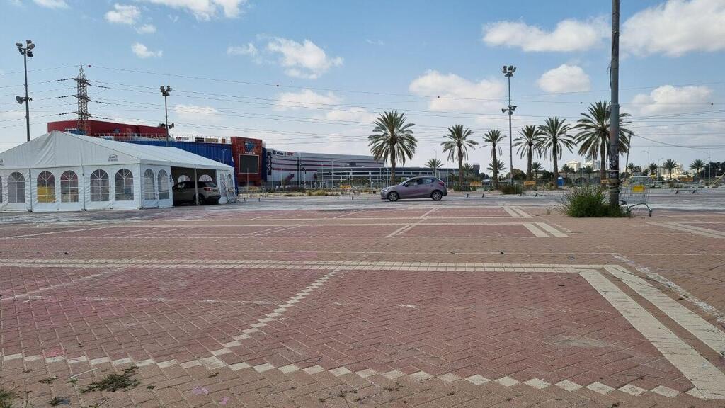 מתחם הבדיקות בסינמה סיטי בבאר שבע ריק (צילום: אילנה קוריאל) מתחם סינמה סיטי באר שבע אין עומסים