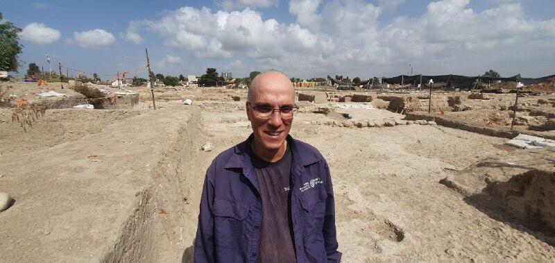 ד"ר אלי הדר