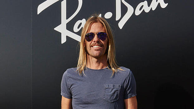 טיילור הוקינס (צילום: Joe Quigg/Ray-Ban via Getty Images) טיילור הוקינס