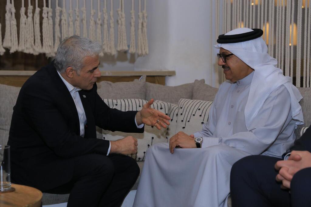 Foreign Minister Yair Lapid with his Bahraini counterpart, Abdullatif bin Rashid Al Zayani, March 27 (Photo: GPO) לפיד נפגש עם שר החוץ הבחרייני והמצרי