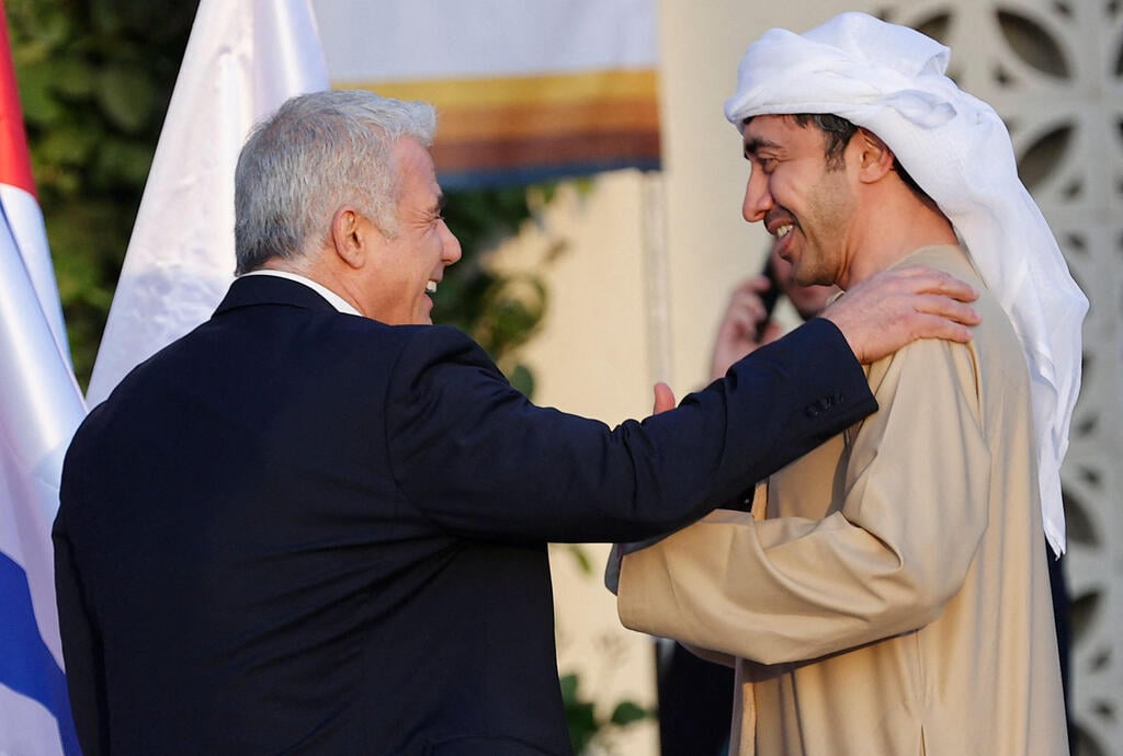 Foreign Minister Yair Lapid with Emirati Foreign Minister Abdullah bin Zayed Al Nahyan, March 27 (Photo: AFP) לפיד נפגש עם שר החוץ האמירתי