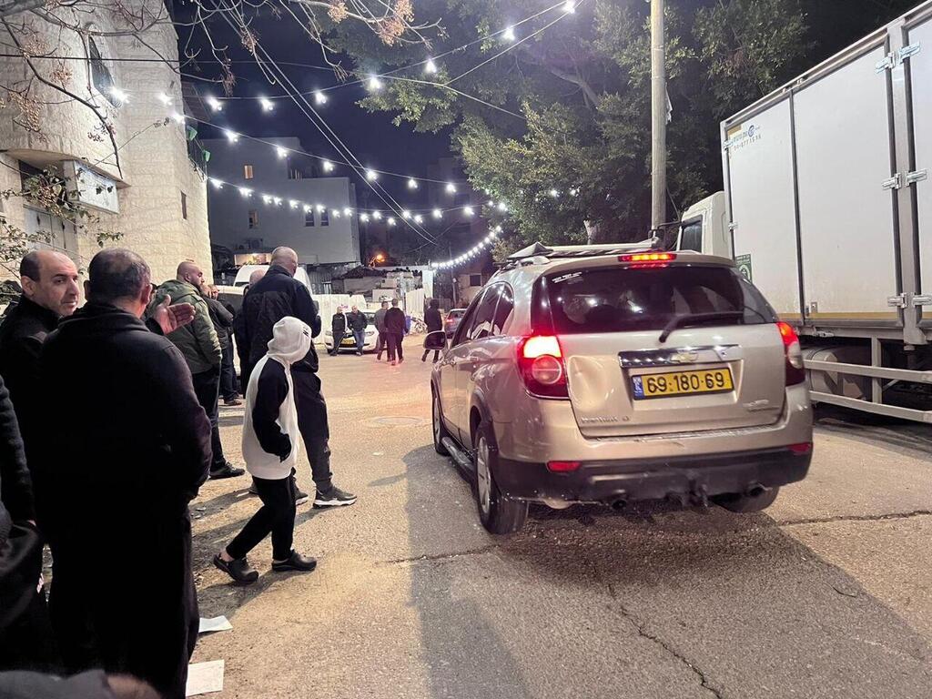מבקרים בבית המחבלים באום אל פחם מבקרים בבית המחבלים באום אל פחם