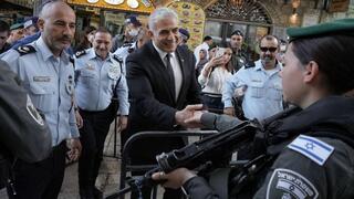 יאיר לפיד ויעקב שבתאי