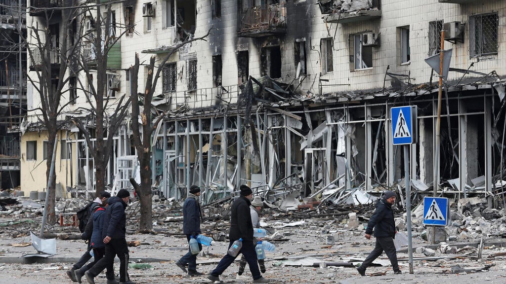 Destruction in Mariupol caused by Russian bombing of the city (Photo: Reuters ) Destruction in Mariupol caused by Russian bombing of the city