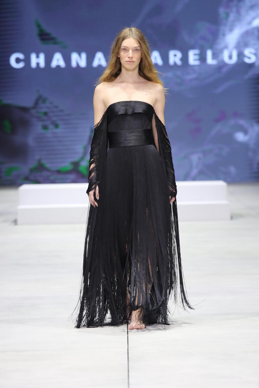 התצוגה של חנה מריליוס בשבוע האופנה קורנית תל אביב 2022