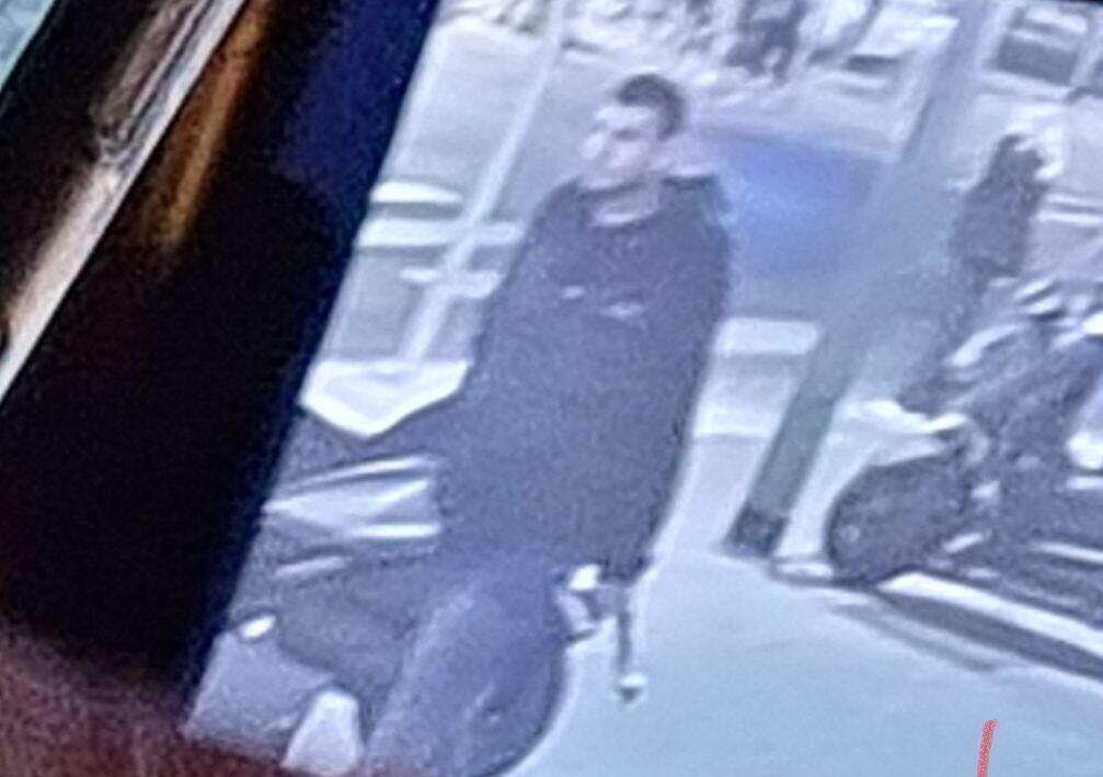 המחבל, זמן קצר לפני הפיגוע תיעוד המחבל בפיגוע בדיזנגוף, תל אביב