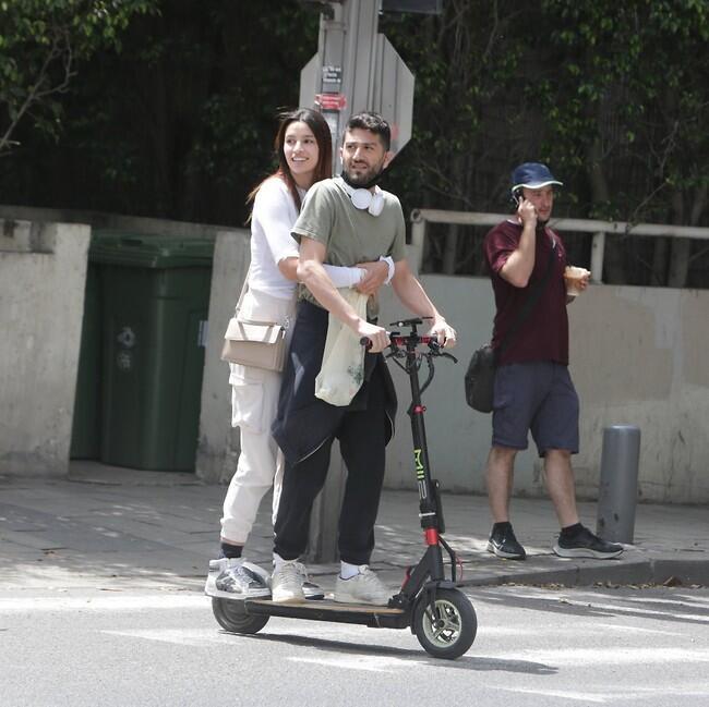 ועכשיו פוזה לצד השני (צילום: מוטי לבטון ) ועכשיו פוזה לצד השני