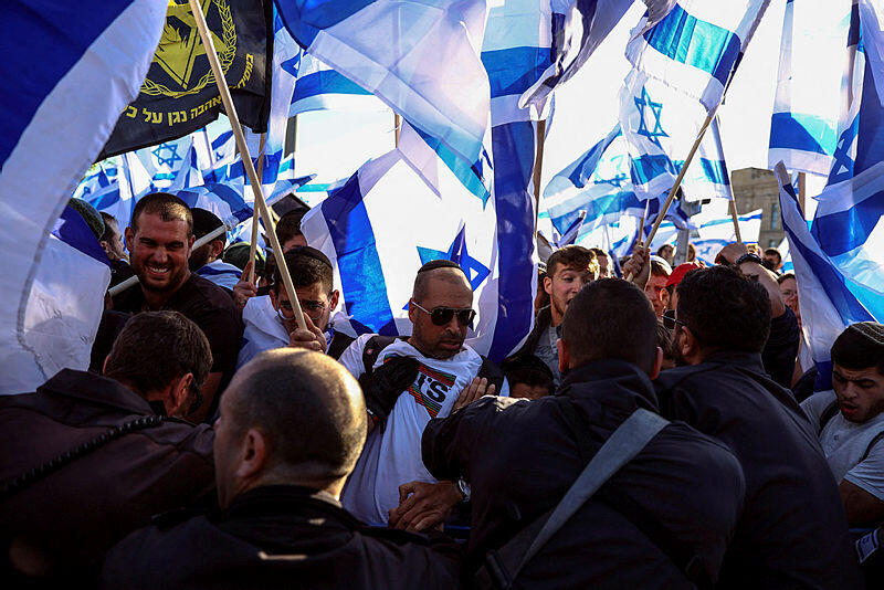 צילום: רויטרס מצעד הדגלים בירושלים יוצא לדרך