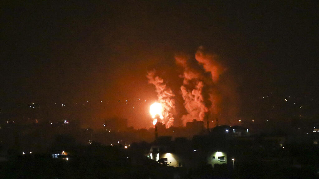 במקרה הזה צה"ל כן תקף: רצועת עזה, בשבוע שעבר (צילום: AFP) תקיפת צה"ל בעזה