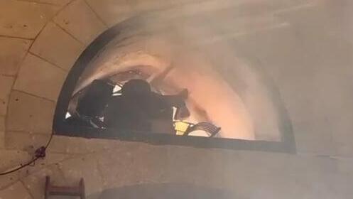  צעירים יורים זיקוקים מתוך מסגד אל אקצא לעבר כוחות הביטחון