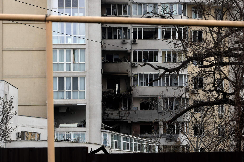 בניין שנפגע במתקפת הטילים על אודסה (צילום: AFP) בניינים שנפגעו באודסה