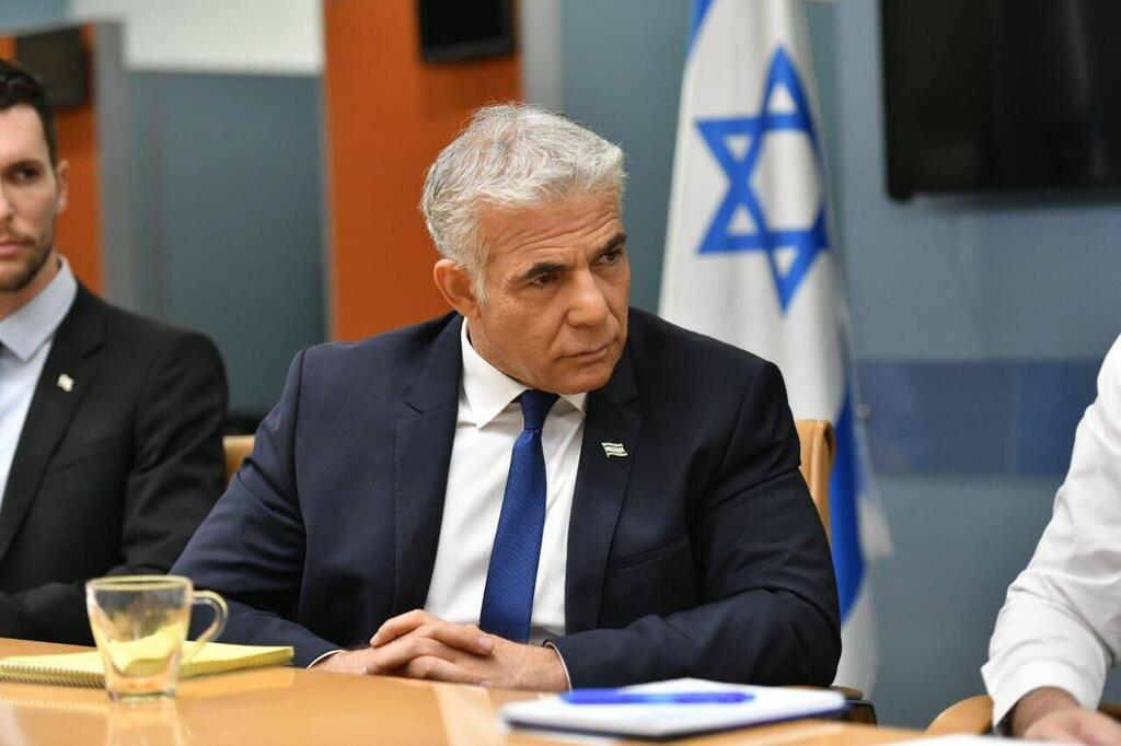 לפיד בהערכת המצב המדינית (צילום: שלומי אמסלם, לע"מ) שר החוץ יאיר לפיד