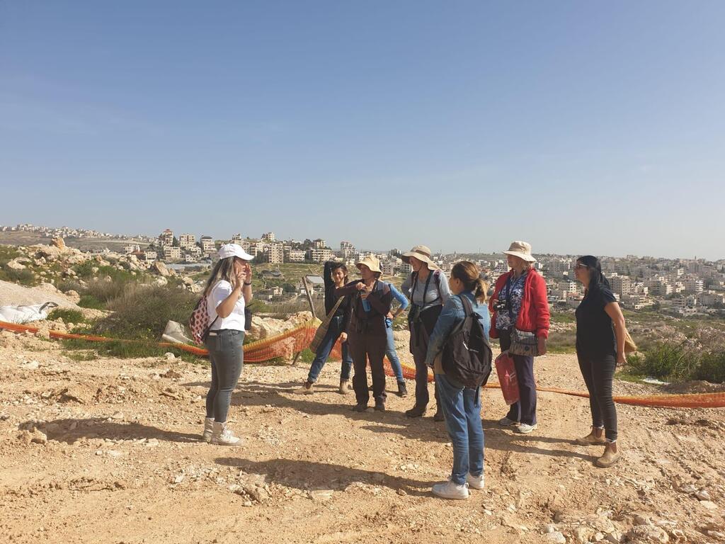 סיור צפרות לנשים בנחל זימרי (צילום: עתר גייבל) סיור צפרות לנשים בנחל זימרי