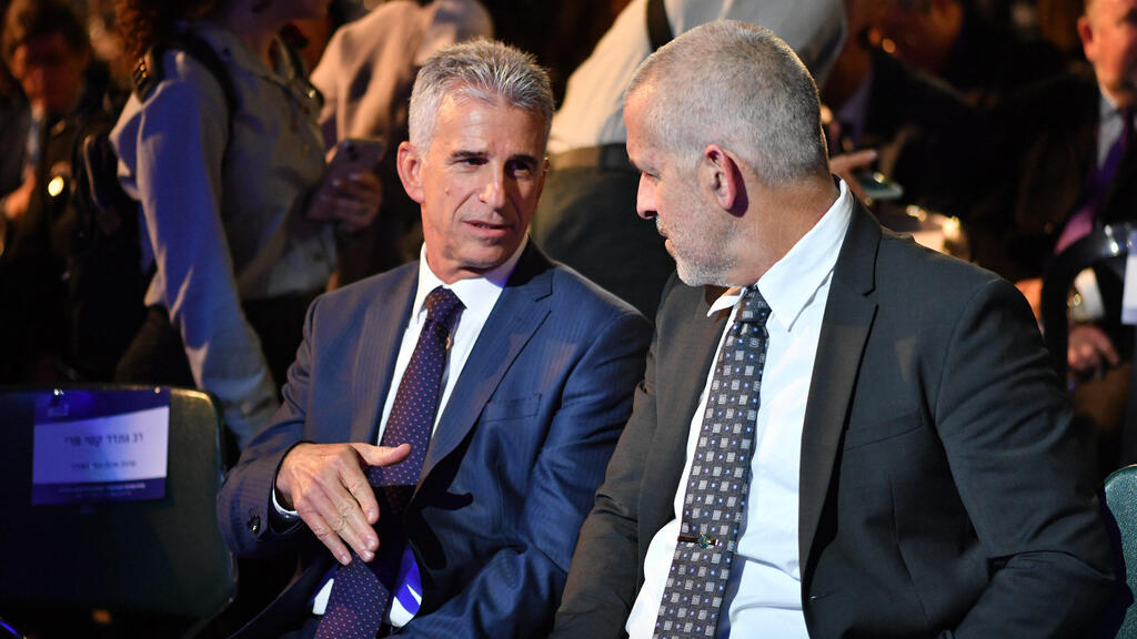 Mossad Chief David Barnea with Shin Bet Chief Ronen Bar (Photo: Yoav Dudkevitch ) טקס יום הזיכרון לשואה ביד ושם