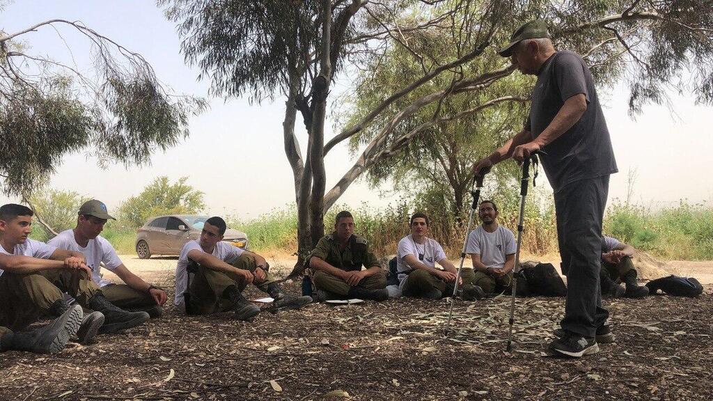"החוויה שהחיילים חווים היא מאוד עוצמתית ומשמעותית" (צילום: דובר צה''ל) חטיבה 7 צועדת מקטעים בשביל ישראל לזכר הנופלים
