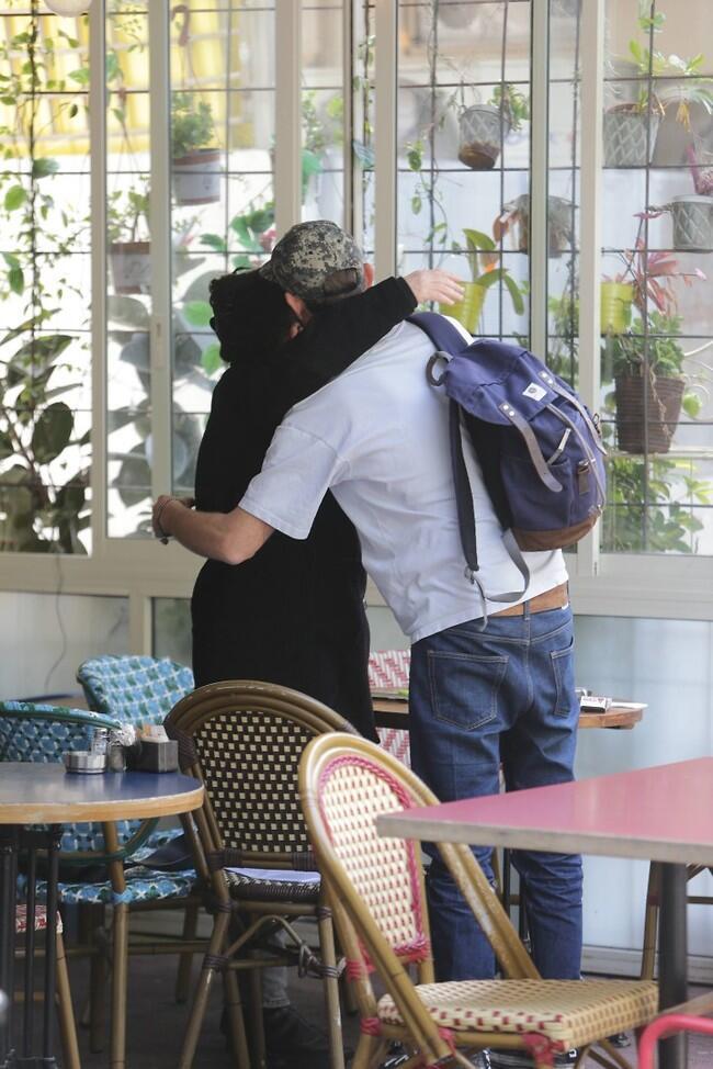 חיבוקי (צילום: מוטי לבטון) חיבוקי