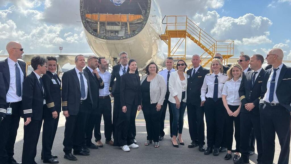 שרת התחבורה מירב מיכאלי טקס בנתב"ג  יום העצמאות 