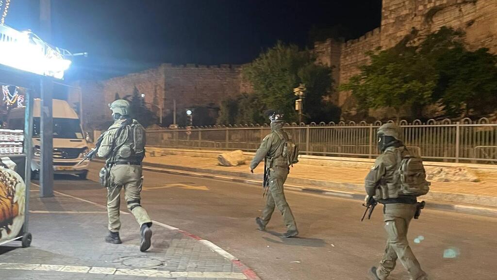 כוחות מיוחדים מבצעים סריקות בתחנה מרכזית ישנה