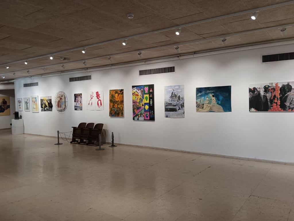 קיר יצירות חדשות של אמנים ישראלים מחווה לסרטי גבע - מיוחד לתערוכה החדשה
