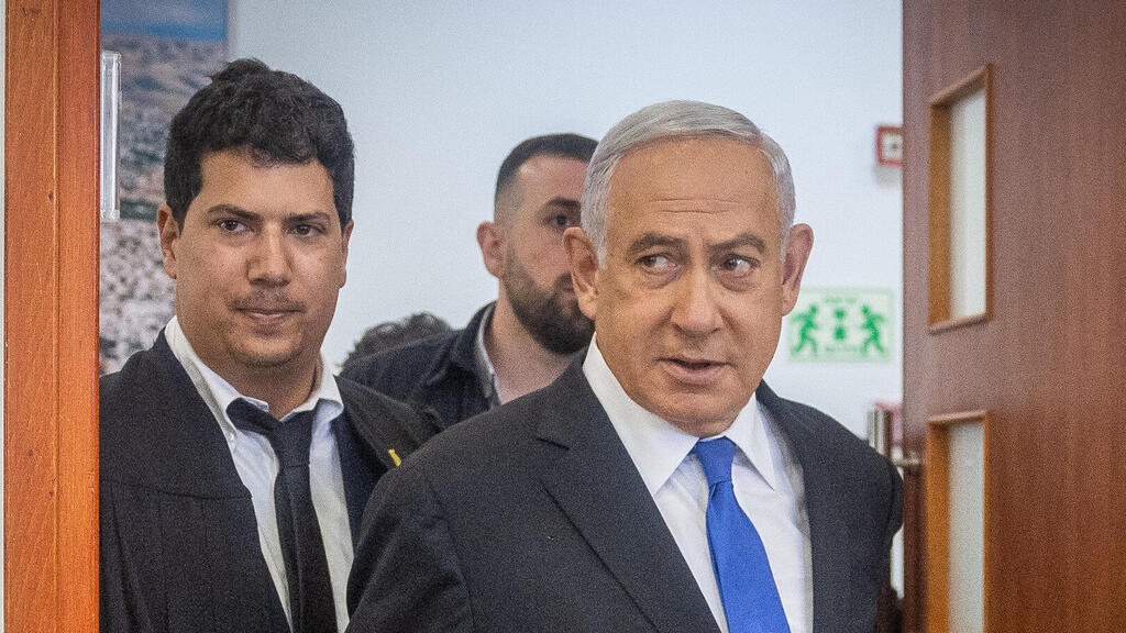 נתניהו בכניסה לאולם הדיונים (צילום: יונתן זינדל) שלב ההוכחות במשפט נתניהו - המשך עדות שלמה פילבר