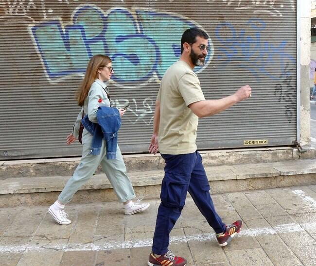 מה הסטטוס? יהודה לוי ונטע ריסקין (צילום: אמיר מאירי) מה הסטטוס? יהודה לוי ונטע ריסקין