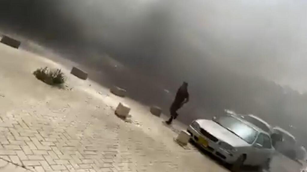 האש ביישוב חורה, היום תיעוד הדליקה במוסך בחורה