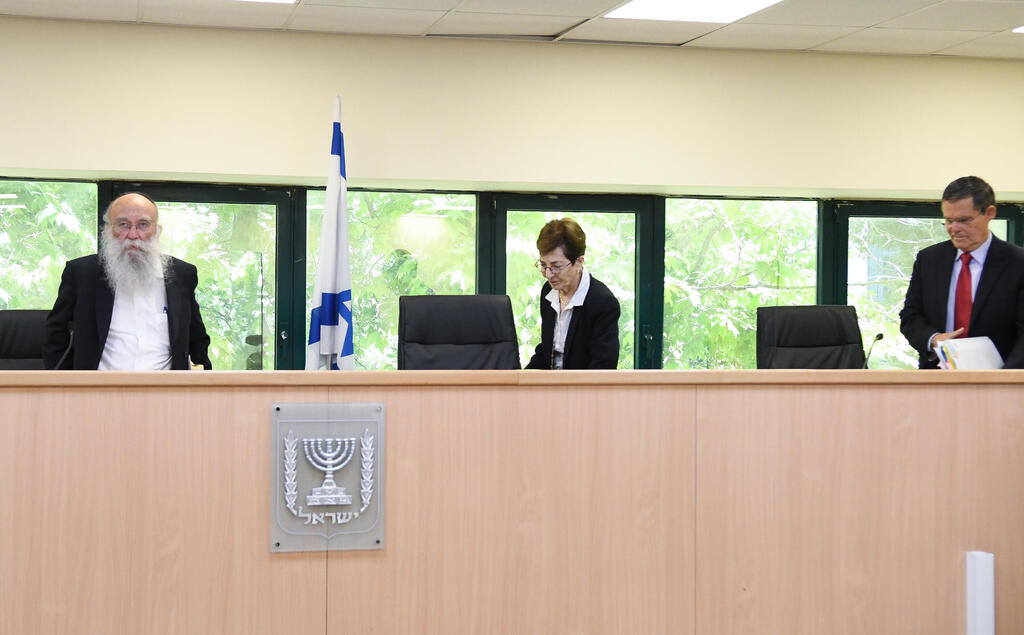 ועדת החקירה לחקר אסון מירון (צילום: רפי קוץ) ועדת החקירה לחקר אסון הר מירון