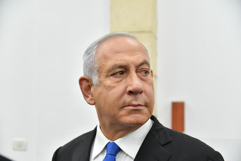 נתניהו. הליכוד: "בנט משלם מיליארדים לרע"מ, למשותפת ולזועבי - רק כדי להמשיך לשבת על הכיסא" (צילום: יואב דודקביץ) בנימין נתניהו בבית המשפט