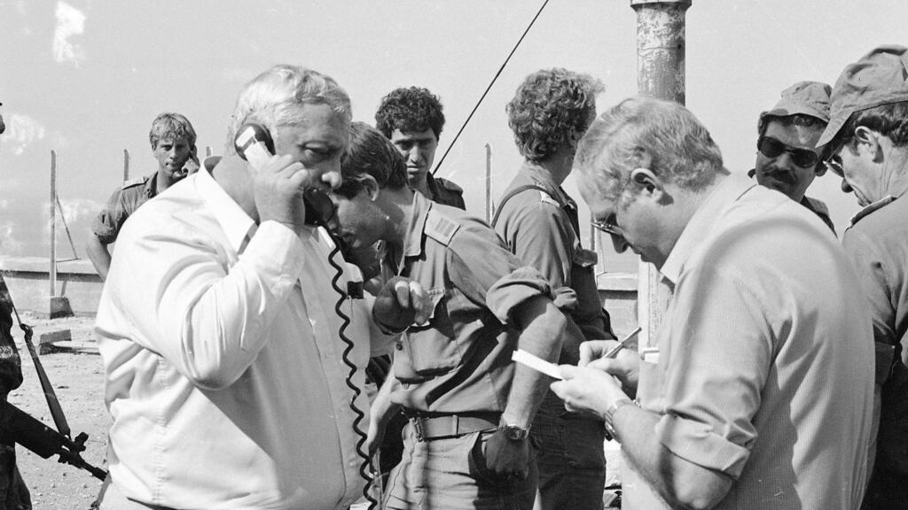 צילום: ארכיון צה"ל במשרד הביטחון ביקורים וכנסים שנערכו בלבנון ובארץ בנושא