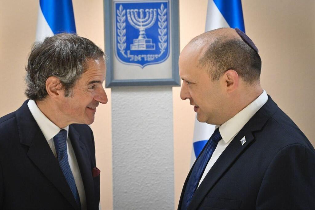 IAEA chief Rafael Grossi with Prime Minister Naftali Bennett (Photo: GPO) נפתלי בנט ורפאל גרוסי