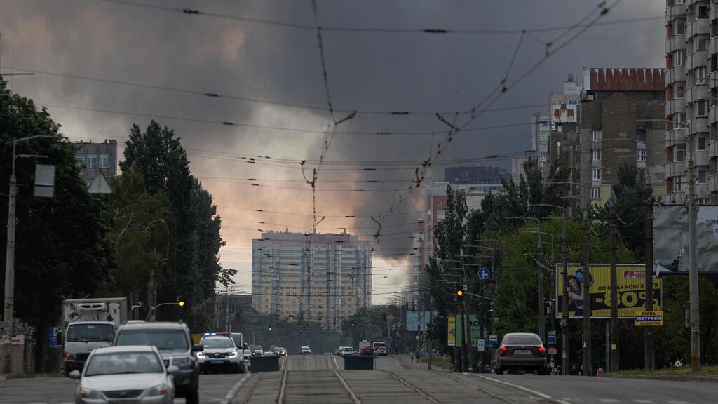 Russia fires missiles at Kyiv on Monday after weeks of relative quiet in the Ukraine capital (Photo: Reuters) מלחמה רוסיה אוקראינה קייב עשן