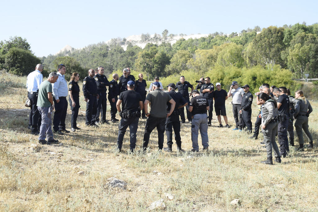 צילום: נחום סגל החיפושים אחר ספיר נחום