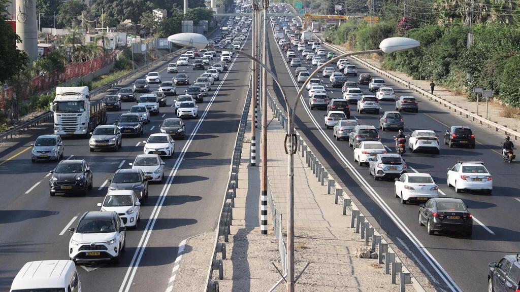 בעקבות חוק המטרו - יצאנו לדבר עם אנשים התקועים בפקקי ענק