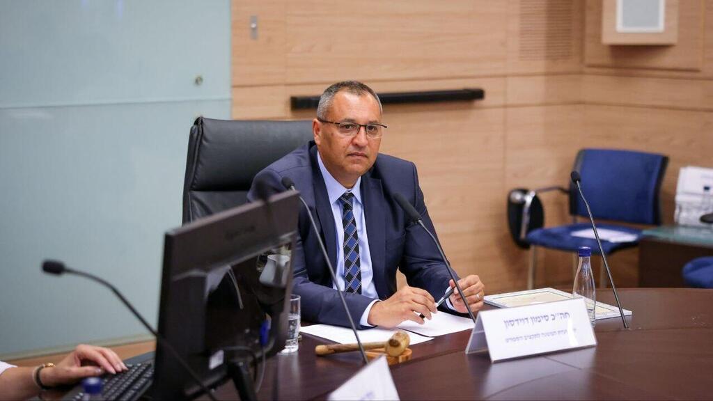 "חייבים להכניס עוד חופים מוכרזים ולהציל חיים". ח"כ סימון דוידסון (צילום: נועם מושקוביץ, דוברות הכנסת) סימון דוידסון