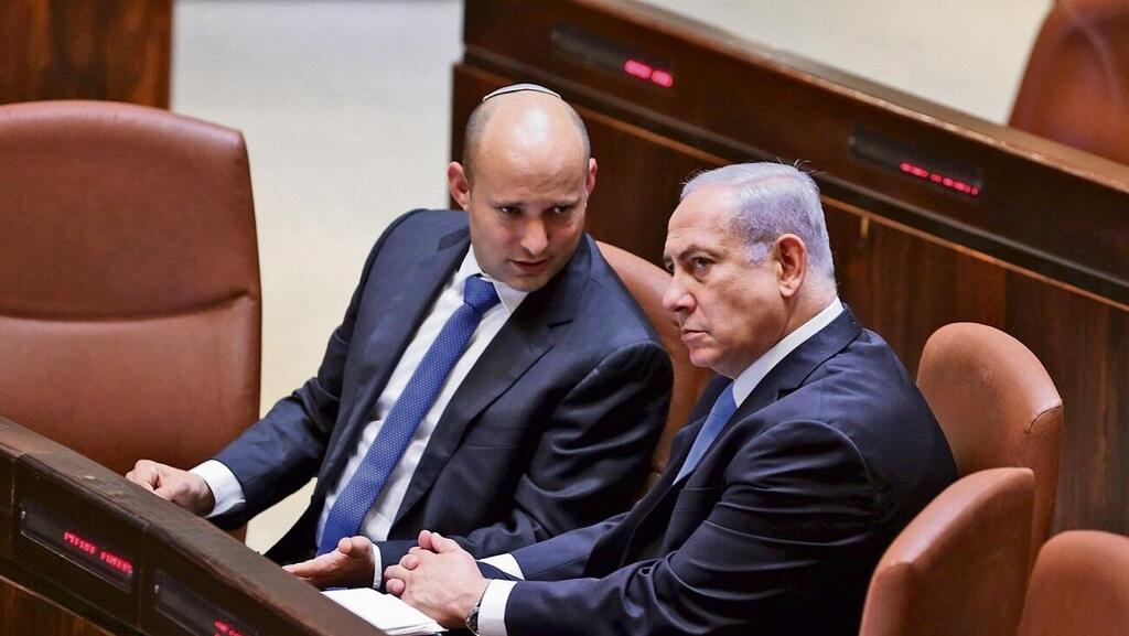 Naftali Bennett and Benjamin Netanyahu (Photo: Alex Kolomoisky ) בנימין נתניהו ונפתלי בנט במליאת הכנסת