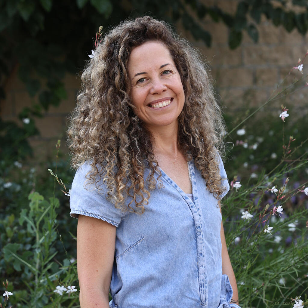 דנה צפניה. "כל המשפחה עשתה שיט אבובים, אני נשארתי בחוץ בשיא החום" (צילום: אביגיל עוזי) דנה צפניה
