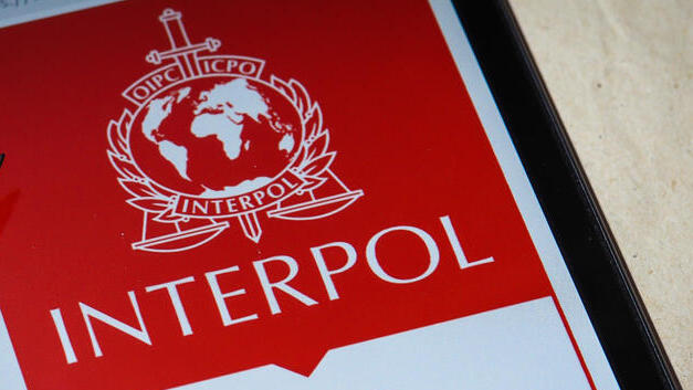 הודעה אדומה של האינטרפול