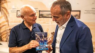 קליין וקבריני מעלים זכרונות