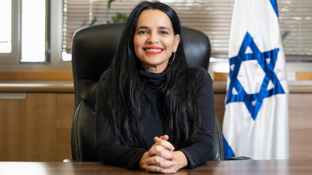 "אין ראיה הוליסטית של כלל המשאבים לשיקום דרי הרחוב". ח"כ יסמין סאקס פרידמן (צילום: אלעד גוטמן) חברת הכנסת יסמין סאקס פרידמן