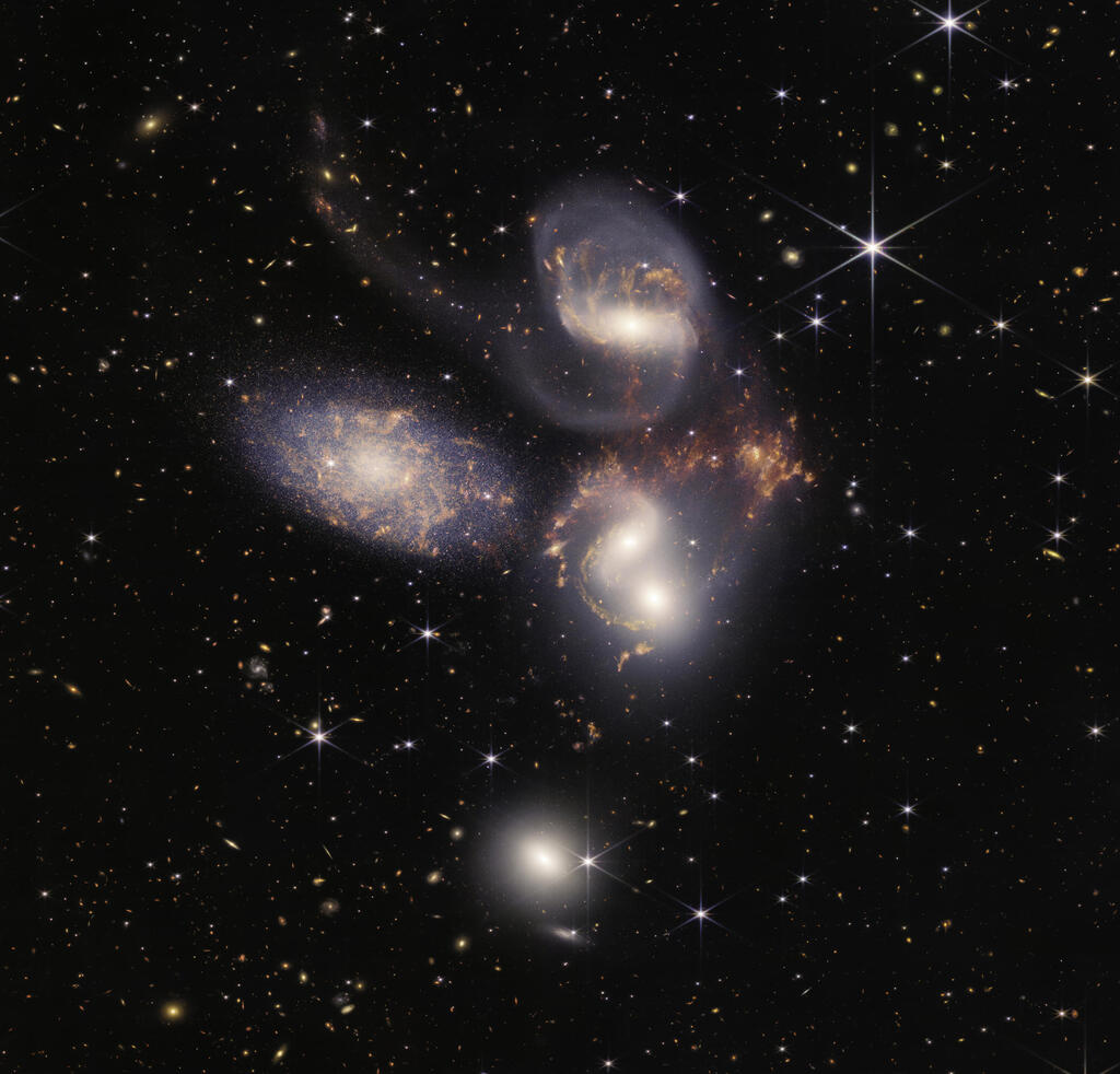 חמישיית סטפן (צילום: NASA, ESA, CSA, and STScI) חמישיית סטפן