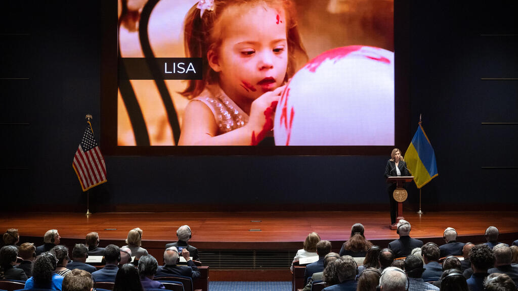 אולנה זלנסקה רעייתו של נשיא אוקראינה זלנסקי בנאום בפני ה קונגרס ב וושינגטון ארה"ב על מלחמה ב אוקראינה מול רוסיה