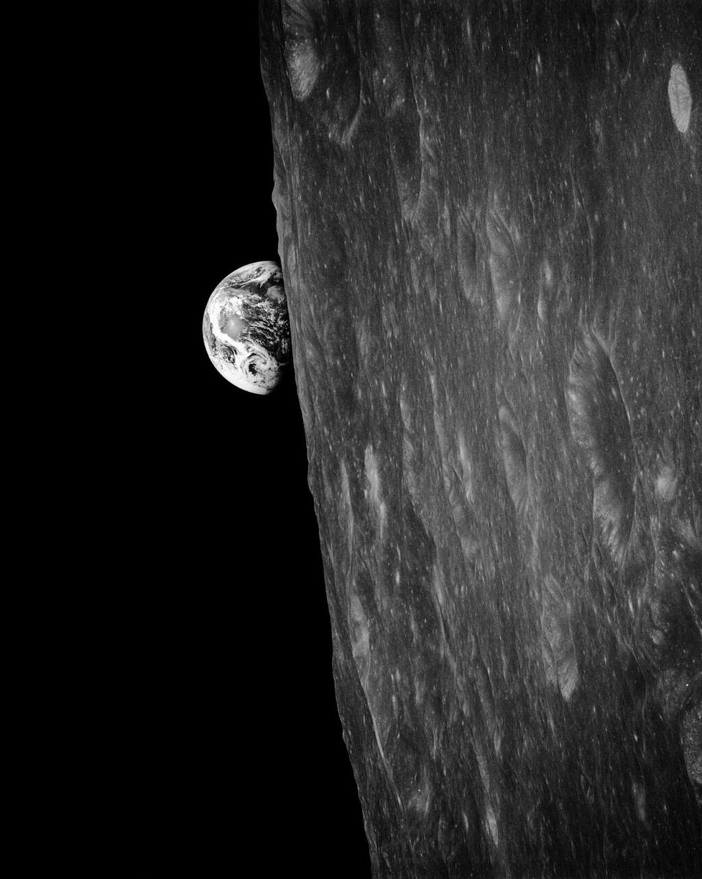 Earthrise, התמונה האיקונית שצולמה מ"אפולו 8"