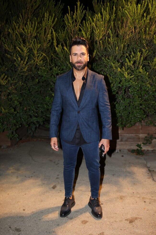 עדיין מתרגש מחתונות? צחי קומה