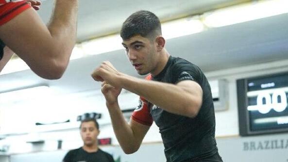 הנער החרדי שמצטיין באומנויות לחימה: "אבא שלי היה רוצה שאהיה אברך"