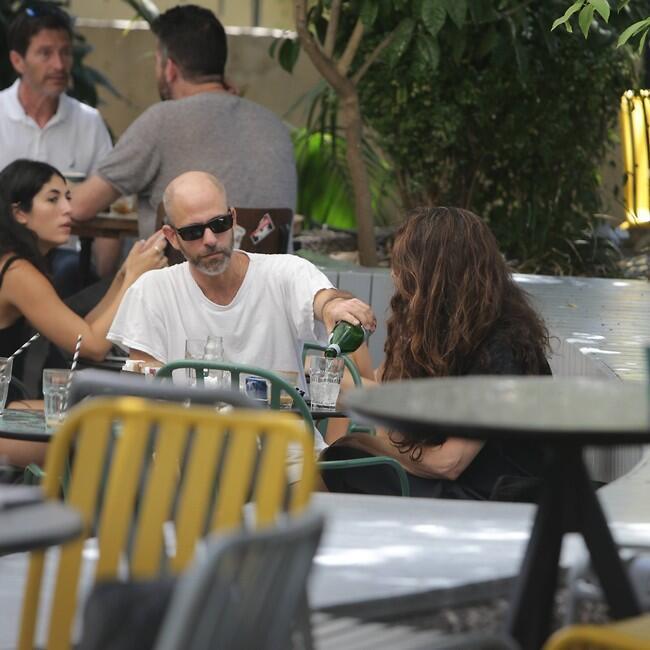 תשתי, חם היום (צילום: מוטי לבטון) תשתי, חם היום