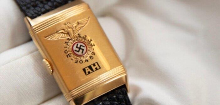 שעון היד המוזהב של אדולף היטלר, עם ראשי התיבות של שמו