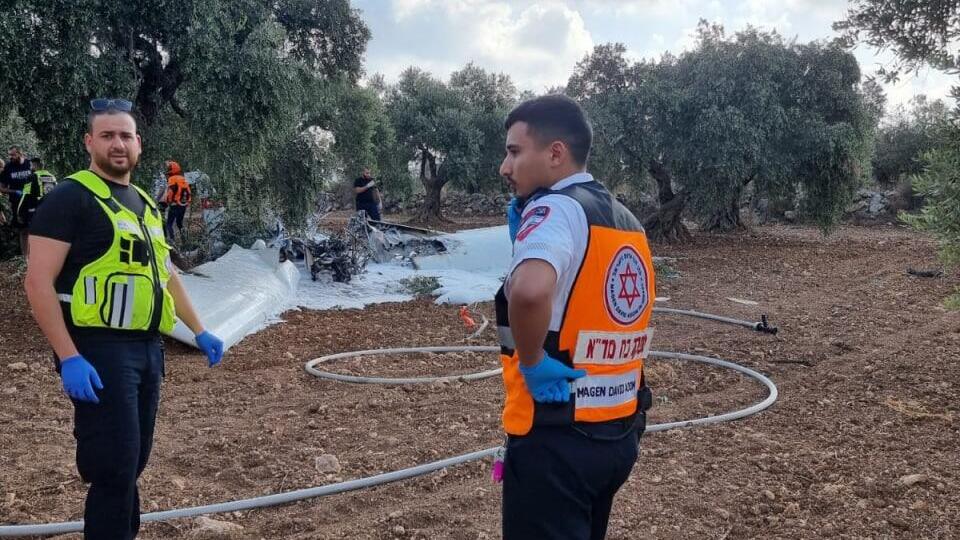 זירת התרסקות המטוס הקל (צילום: תיעוד מבצעי מד"א) זירת התרסקות המטוס הקל