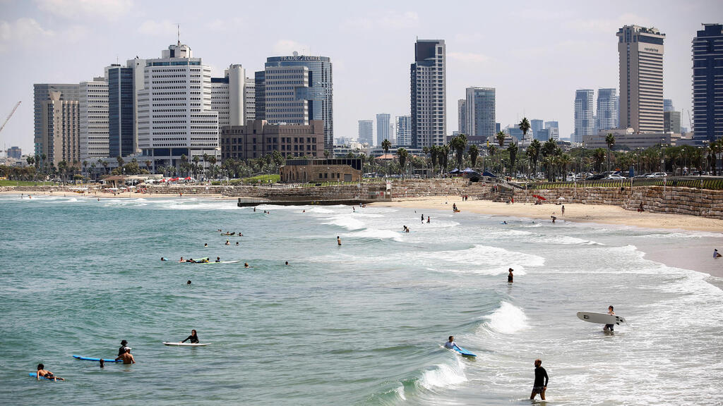 הטמפרטורות יעלו מעט. חוף הים בתל אביב (צילום: רויטרס) חוף הים בתל אביב